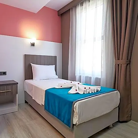 Renzo - Special Category Apartment *