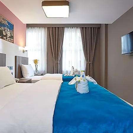 Renzo - Special Category * Istanbul